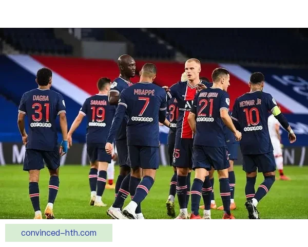 法甲联赛最新动态 巴黎圣日耳曼连胜纪录延续 曼联追逐潜力新星